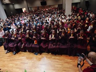 Thaye Dorje, His Holiness the 17th Gyalwa Karmapa, visits Karma Kagyu Buddhist Centre (KKBC) in Singapore, 2025. Photo: Tokpa Korlo.
