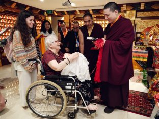 Thaye Dorje, His Holiness the 17th Gyalwa Karmapa, visits Karma Kagyu Buddhist Centre (KKBC) in Singapore, 2025. Photo: Tokpa Korlo.