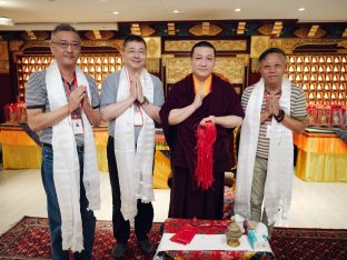 Thaye Dorje, His Holiness the 17th Gyalwa Karmapa, visits Karma Kagyu Buddhist Centre (KKBC) in Singapore, 2025. Photo: Tokpa Korlo.