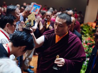 Thaye Dorje, His Holiness the 17th Gyalwa Karmapa, visits Karma Kagyu Buddhist Centre (KKBC) in Singapore, 2025. Photo: Tokpa Korlo.