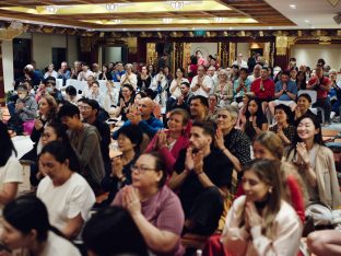 Thaye Dorje, His Holiness the 17th Gyalwa Karmapa, visits Karma Kagyu Buddhist Centre (KKBC) in Singapore, 2025. Photo: Tokpa Korlo.