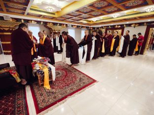 Thaye Dorje, His Holiness the 17th Gyalwa Karmapa, visits Karma Kagyu Buddhist Centre (KKBC) in Singapore, 2025. Photo: Tokpa Korlo.