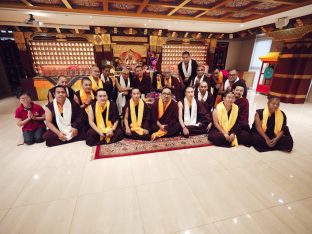 Thaye Dorje, His Holiness the 17th Gyalwa Karmapa, visits Karma Kagyu Buddhist Centre (KKBC) in Singapore, 2025. Photo: Tokpa Korlo.