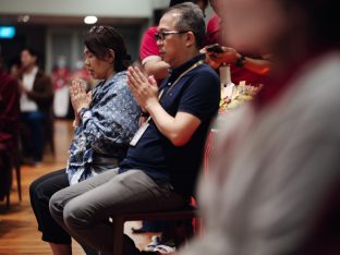 Thaye Dorje, His Holiness the 17th Gyalwa Karmapa, visits Karma Kagyu Buddhist Centre (KKBC) in Singapore, 2025. Photo: Tokpa Korlo.