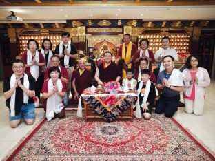 Thaye Dorje, His Holiness the 17th Gyalwa Karmapa, visits Karma Kagyu Buddhist Centre (KKBC) in Singapore, 2025. Photo: Tokpa Korlo.