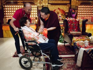 Thaye Dorje, His Holiness the 17th Gyalwa Karmapa, visits Karma Kagyu Buddhist Centre (KKBC) in Singapore, 2025. Photo: Tokpa Korlo.