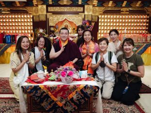 Thaye Dorje, His Holiness the 17th Gyalwa Karmapa, visits Karma Kagyu Buddhist Centre (KKBC) in Singapore, 2025. Photo: Tokpa Korlo.