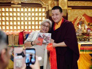 Thaye Dorje, His Holiness the 17th Gyalwa Karmapa, visits Karma Kagyu Buddhist Centre (KKBC) in Singapore, 2025. Photo: Tokpa Korlo.