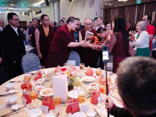 Thaye Dorje, His Holiness the 17th Gyalwa Karmapa, visits Karma Kagyu Buddhist Centre (KKBC) in Singapore, 2025. Photo: Tokpa Korlo.