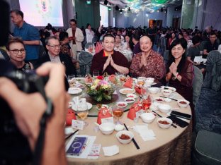 Thaye Dorje, His Holiness the 17th Gyalwa Karmapa, visits Karma Kagyu Buddhist Centre (KKBC) in Singapore, 2025. Photo: Tokpa Korlo.