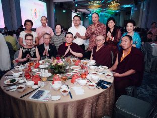 Thaye Dorje, His Holiness the 17th Gyalwa Karmapa, visits Karma Kagyu Buddhist Centre (KKBC) in Singapore, 2025. Photo: Tokpa Korlo.