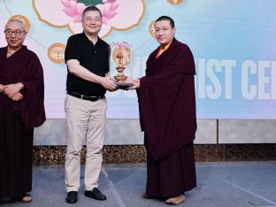 Thaye Dorje, His Holiness the 17th Gyalwa Karmapa, visits Karma Kagyu Buddhist Centre (KKBC) in Singapore, 2025. Photo: Tokpa Korlo.
