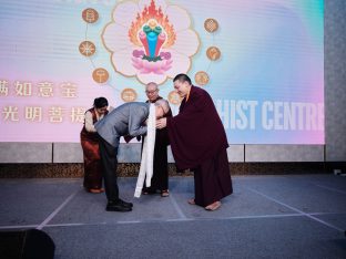 Thaye Dorje, His Holiness the 17th Gyalwa Karmapa, visits Karma Kagyu Buddhist Centre (KKBC) in Singapore, 2025. Photo: Tokpa Korlo.