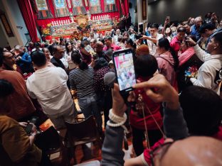Thaye Dorje, His Holiness the 17th Gyalwa Karmapa, visits Karma Kagyu Buddhist Centre (KKBC) in Singapore, 2025. Photo: Tokpa Korlo.
