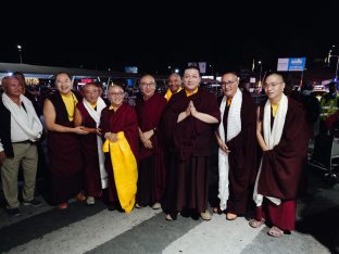 Thaye Dorje, His Holiness the 17th Gyalwa Karmapa, visits Dhagpo Sheydrub Ling. Photo: Tokpa Korlo