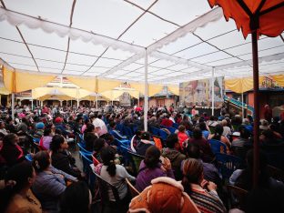 Thaye Dorje, His Holiness the 17th Gyalwa Karmapa, visits Dhagpo Sheydrub Ling. Photo: Tokpa Korlo
