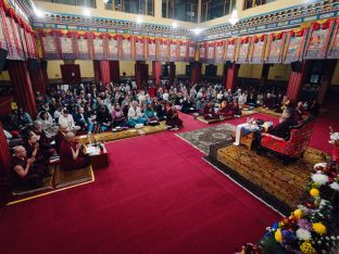Thaye Dorje, His Holiness the 17th Gyalwa Karmapa, taught at the Public Meditation Course at the Karmapa International Buddhist Institute, 2025. Photo: Tokpa Korlo