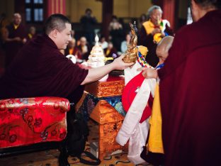 Thaye Dorje, His Holiness the 17th Gyalwa Karmapa, taught at the Public Meditation Course at the Karmapa International Buddhist Institute, 2025. Photo: Tokpa Korlo