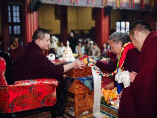 Thaye Dorje, His Holiness the 17th Gyalwa Karmapa, taught at the Public Meditation Course at the Karmapa International Buddhist Institute, 2025. Photo: Tokpa Korlo