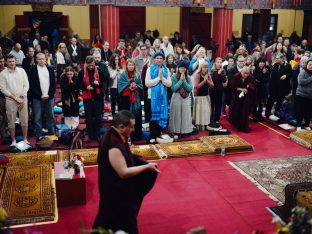 Thaye Dorje, His Holiness the 17th Gyalwa Karmapa, taught at the Public Meditation Course at the Karmapa International Buddhist Institute, 2025. Photo: Tokpa Korlo
