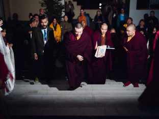 Thaye Dorje, His Holiness the 17th Gyalwa Karmapa, taught at the Public Meditation Course at the Karmapa International Buddhist Institute, 2025. Photo: Tokpa Korlo