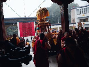 Thaye Dorje, His Holiness the 17th Gyalwa Karmapa, receives the Kudung of his father, the eminent spiritual master His Eminence the 3rd Jamgon Ju Mipham Namgyal Gyatso Tshojung Gyepe Dorje, at the Karmapa International Buddhist Institute in New Delhi. Photo: Tokpa Korlo.