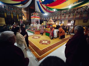 Thaye Dorje, His Holiness the 17th Gyalwa Karmapa, receives the Kudung of his father, the eminent spiritual master His Eminence the 3rd Jamgon Ju Mipham Namgyal Gyatso Tshojung Gyepe Dorje, at the Karmapa International Buddhist Institute in New Delhi. Photo: Tokpa Korlo.