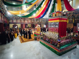 Thaye Dorje, His Holiness the 17th Gyalwa Karmapa, receives the Kudung of his father, the eminent spiritual master His Eminence the 3rd Jamgon Ju Mipham Namgyal Gyatso Tshojung Gyepe Dorje, at the Karmapa International Buddhist Institute in New Delhi. Photo: Tokpa Korlo.