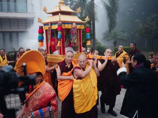 Thaye Dorje, His Holiness the 17th Gyalwa Karmapa, receives the Kudung of his father, the eminent spiritual master His Eminence the 3rd Jamgon Ju Mipham Namgyal Gyatso Tshojung Gyepe Dorje, at the Karmapa International Buddhist Institute in New Delhi. Photo: Tokpa Korlo.