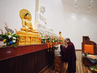 Thaye Dorje, His Holiness the 17th Gyalwa Karmapa, presided over the 23rd Kagyu Monlam at Bodh Gaya, in 2025. Photo: Tokpa Korlo.