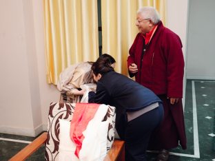 Pujas for His Eminence the 3rd Jamgon Ju Mipham Namgyal Gyatso Tshojung Gyepe Dorje, presided over by Thaye Dorje, His Holiness the 17th Gyalwa Karmapa. Photo: Tokpa Korlo.