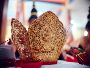 Pujas for His Eminence the 3rd Jamgon Ju Mipham Namgyal Gyatso Tshojung Gyepe Dorje, presided over by Thaye Dorje, His Holiness the 17th Gyalwa Karmapa. Photo: Tokpa Korlo.