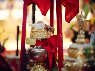 Pujas for His Eminence the 3rd Jamgon Ju Mipham Namgyal Gyatso Tshojung Gyepe Dorje, presided over by Thaye Dorje, His Holiness the 17th Gyalwa Karmapa. Photo: Tokpa Korlo.