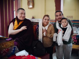Pujas for His Eminence the 3rd Jamgon Ju Mipham Namgyal Gyatso Tshojung Gyepe Dorje, presided over by Thaye Dorje, His Holiness the 17th Gyalwa Karmapa. Photo: Tokpa Korlo.