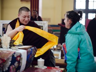 Pujas for His Eminence the 3rd Jamgon Ju Mipham Namgyal Gyatso Tshojung Gyepe Dorje, presided over by Thaye Dorje, His Holiness the 17th Gyalwa Karmapa. Photo: Tokpa Korlo.
