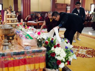 Pujas for His Eminence the 3rd Jamgon Ju Mipham Namgyal Gyatso Tshojung Gyepe Dorje, presided over by Thaye Dorje, His Holiness the 17th Gyalwa Karmapa. Photo: Tokpa Korlo.
