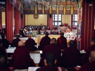 Pujas for His Eminence the 3rd Jamgon Ju Mipham Namgyal Gyatso Tshojung Gyepe Dorje, presided over by Thaye Dorje, His Holiness the 17th Gyalwa Karmapa. Photo: Tokpa Korlo.