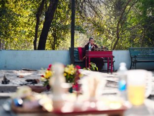 Pujas for His Eminence the 3rd Jamgon Ju Mipham Namgyal Gyatso Tshojung Gyepe Dorje, presided over by Thaye Dorje, His Holiness the 17th Gyalwa Karmapa. Photo: Tokpa Korlo.