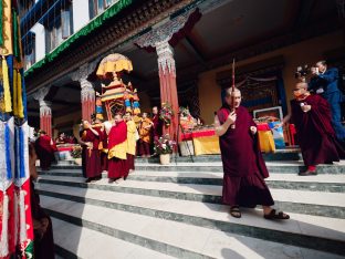 The cremation ceremony for His Eminence Mipham Namgyal Gyatso Tshojung Gyepe Dorje took place at the Karmapa International Buddhist Institute, Feb 2026. Photo: Tokpa Korlo.