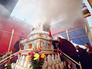 The cremation ceremony for His Eminence Mipham Namgyal Gyatso Tshojung Gyepe Dorje took place at the Karmapa International Buddhist Institute, Feb 2026. Photo: Tokpa Korlo.