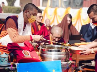 The cremation ceremony for His Eminence Mipham Namgyal Gyatso Tshojung Gyepe Dorje took place at the Karmapa International Buddhist Institute, Feb 2026. Photo: Tokpa Korlo.