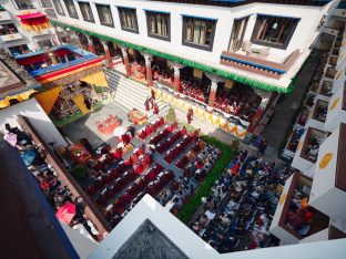 The cremation ceremony for His Eminence Mipham Namgyal Gyatso Tshojung Gyepe Dorje took place at the Karmapa International Buddhist Institute, Feb 2026. Photo: Tokpa Korlo.