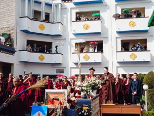 The cremation ceremony for His Eminence Mipham Namgyal Gyatso Tshojung Gyepe Dorje took place at the Karmapa International Buddhist Institute, Feb 2026. Photo: Tokpa Korlo.