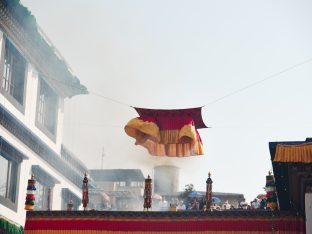 The cremation ceremony for His Eminence Mipham Namgyal Gyatso Tshojung Gyepe Dorje took place at the Karmapa International Buddhist Institute, Feb 2026. Photo: Tokpa Korlo.