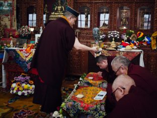 The cremation ceremony for His Eminence Mipham Namgyal Gyatso Tshojung Gyepe Dorje took place at the Karmapa International Buddhist Institute, Feb 2026. Photo: Tokpa Korlo.