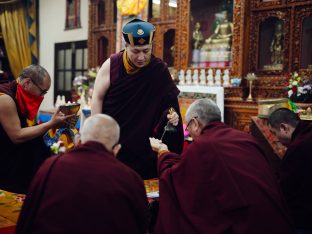 The cremation ceremony for His Eminence Mipham Namgyal Gyatso Tshojung Gyepe Dorje took place at the Karmapa International Buddhist Institute, Feb 2026. Photo: Tokpa Korlo.