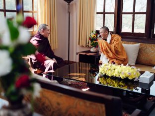 The cremation ceremony for His Eminence Mipham Namgyal Gyatso Tshojung Gyepe Dorje took place at the Karmapa International Buddhist Institute, Feb 2026. Photo: Tokpa Korlo.