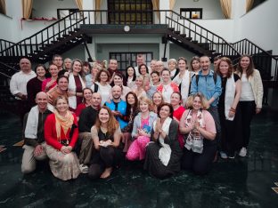 The cremation ceremony for His Eminence Mipham Namgyal Gyatso Tshojung Gyepe Dorje took place at the Karmapa International Buddhist Institute, Feb 2026. Photo: Tokpa Korlo.