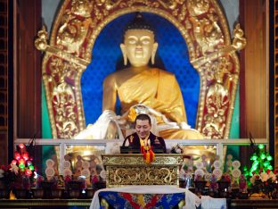 Thaye Dorje, His Holiness the 17th Gyalwa Karmapa, bestowed teachings and empowerments at the Karmapa Public Course at KIBI, March 2026. Photo: Tokpa Korlo.