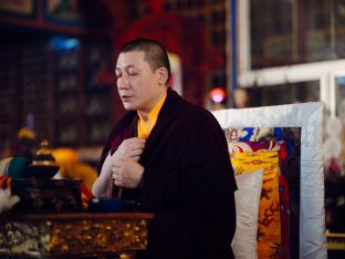 Thaye Dorje, His Holiness the 17th Gyalwa Karmapa, bestowed teachings and empowerments at the Karmapa Public Course at KIBI, March 2026. Photo: Tokpa Korlo.